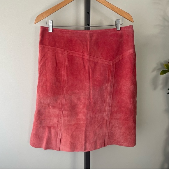 Danier Leather Pink 100% Suede Leather Midi Skirt Size 12 - Picture 8 of 8